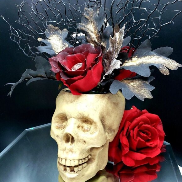 Darksome Gothic Evil Eye Skull Arrangement Floral Rose Flower Arrangement Gothic - Picture 2 of 10